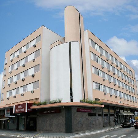 Antico Plaza Hotel 타우바테 외부 사진